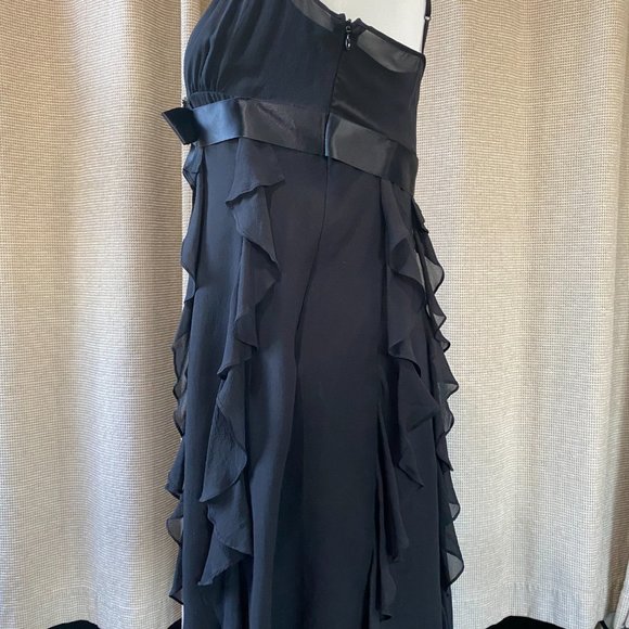 BCBG MAXAZRIA RUFFLE DRESS - Picture 4 of 7